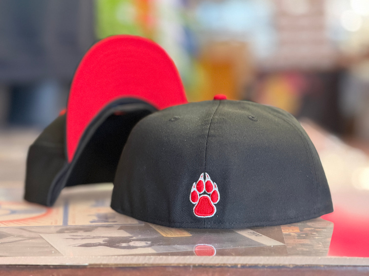 UNM Lobos New Era 5950 Black with Red 70's Lobo