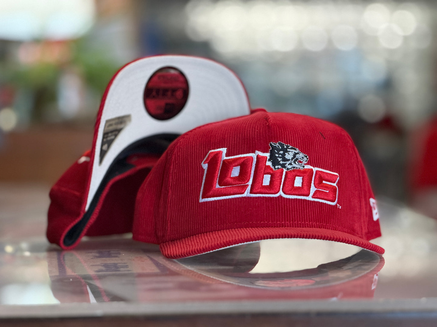 UNM 950 A Frame Snapback Red Corduroy 1990s Lobos Snapback
