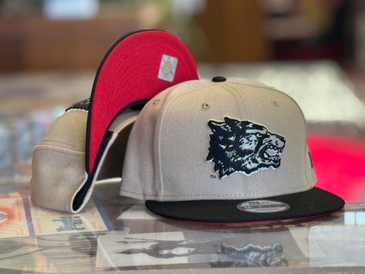 UNM 950 Snapback Camel 1970s Lobo logo and Black bill