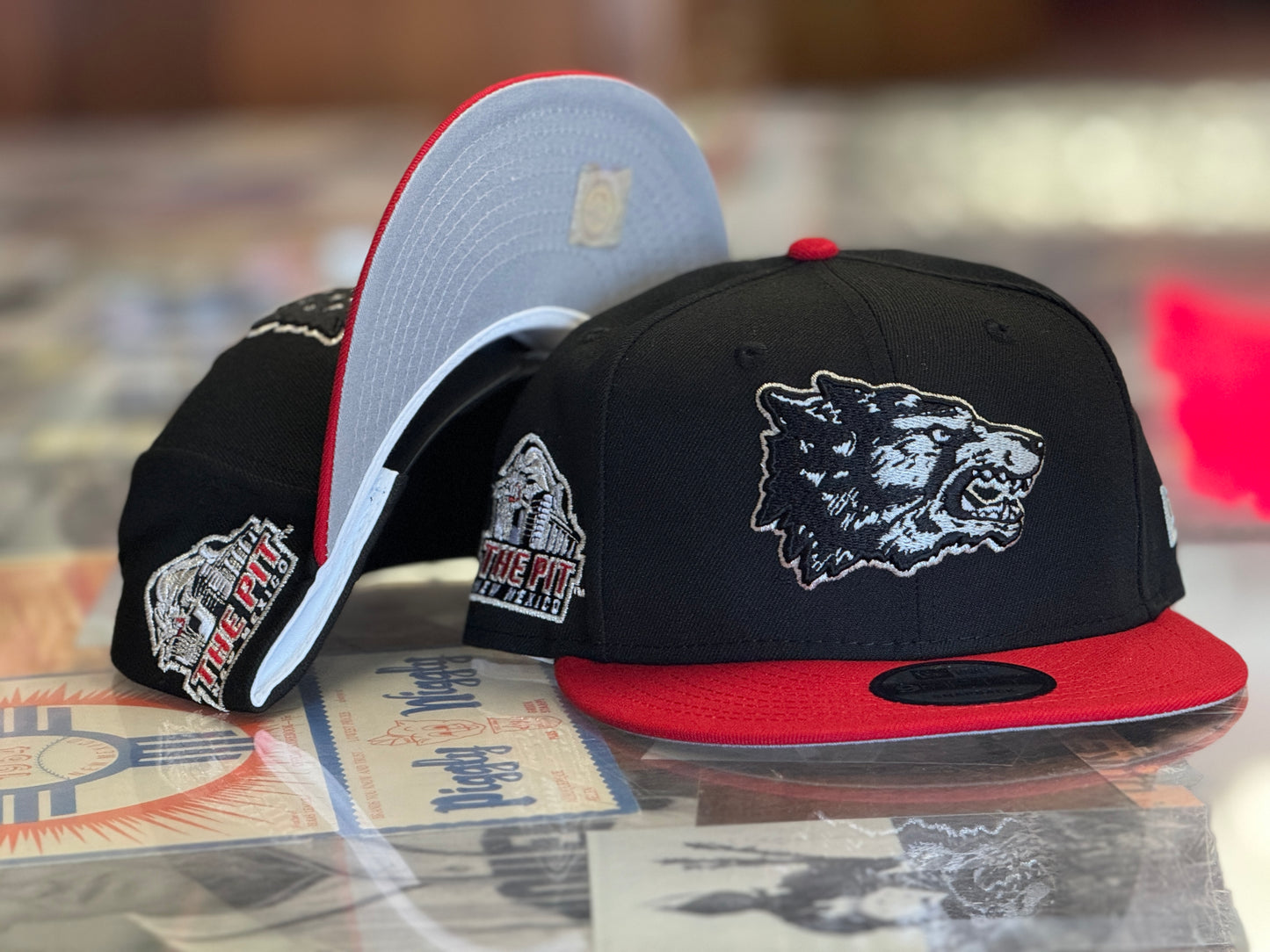 UNM 950 Snapback Red "Pit Crawler" 70s Lobo logo and Black bill