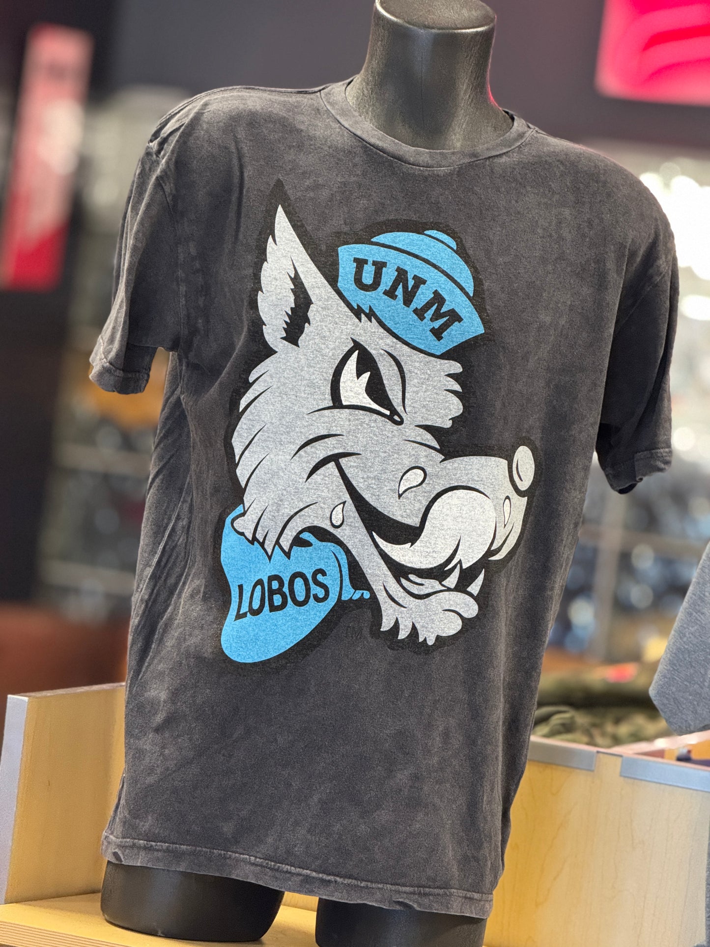 UNM Lobos T-Shirt Black Lobo Louie Vintage